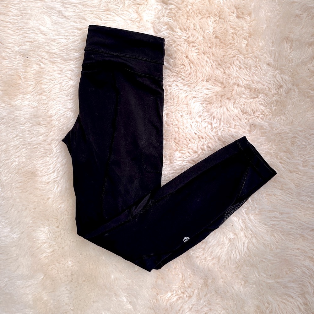 Lululemon Luxtreme Mesh Leggings. Also have matching tank (sold separately)! 25”